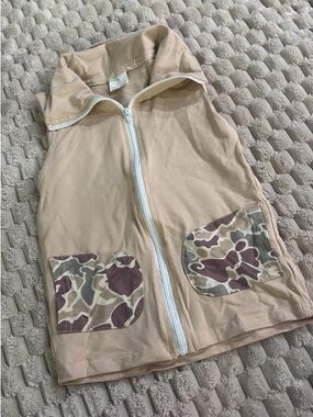 Kids Beige Zip-Front Vest with Camouflage Pockets